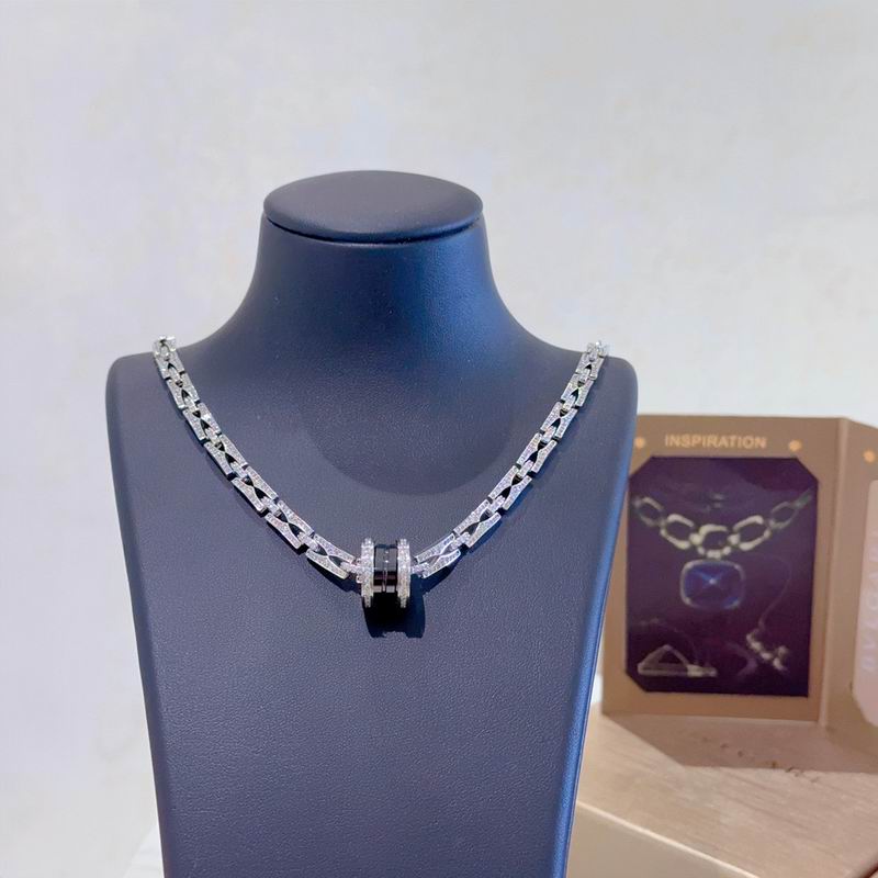 Bvlgari necklace 11yxx23